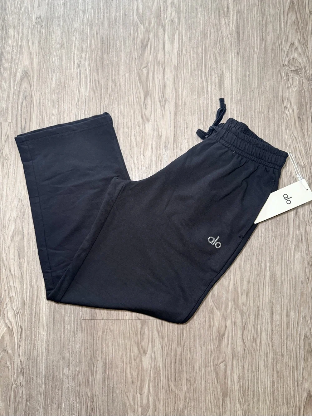 ALO Yoga Kids Black Sweatshirt & Jogger Set